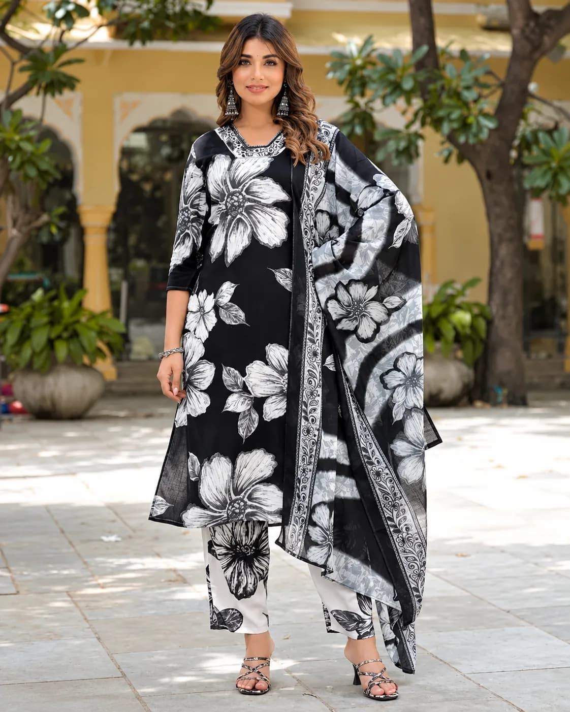 Black & White Floral Printed Kurta Set with Matching Dupatta and Palazzo Pants — 4